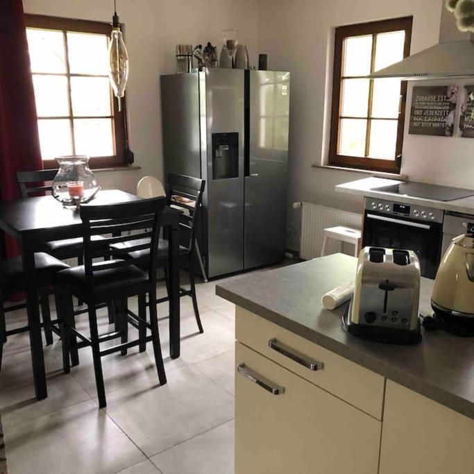 Willkommen Im Casa Felice, Der Wohlfuehl Oase Mit Balkon, 4 Betten Und Homeoffice Platz Aidlingen Buitenkant foto